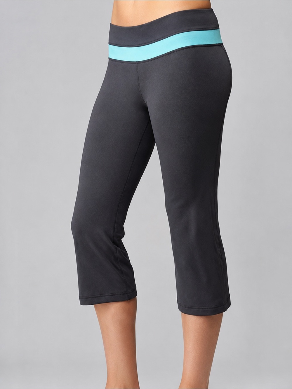 Lululemon Athletica Reversible Groove dark gray crop Leggings size 8
